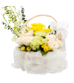  永远怀念--4枝精品黄菊花、7枝精品白玫瑰，3枝浅绿色康乃馨，搭配适量黄色小雏菊、白色洋兰、尤加利、栀子叶 