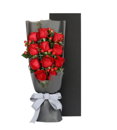 花语--11枝精品红玫瑰，0.3扎相思豆 