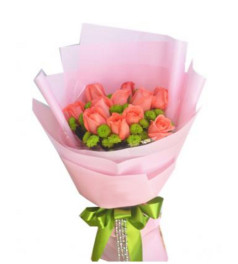 情与爱--粉玫瑰11枝,绿色扣菊
