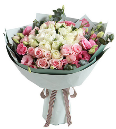 爱的眼神--白玫瑰22枝，粉佳人粉玫瑰14枝，粉色桔梗5枝