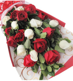 玫瑰般的你--红玫瑰11枝，白玫瑰9枝