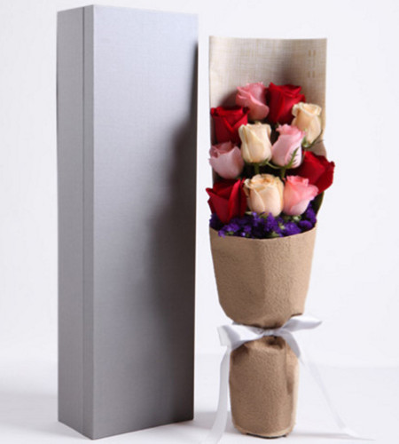 迎接未来--精品玫瑰礼盒,红玫瑰4枝，戴安娜玫瑰4枝，香槟玫瑰3枝