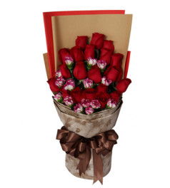情人的思念--红玫瑰20枝，紫边康乃馨15枝