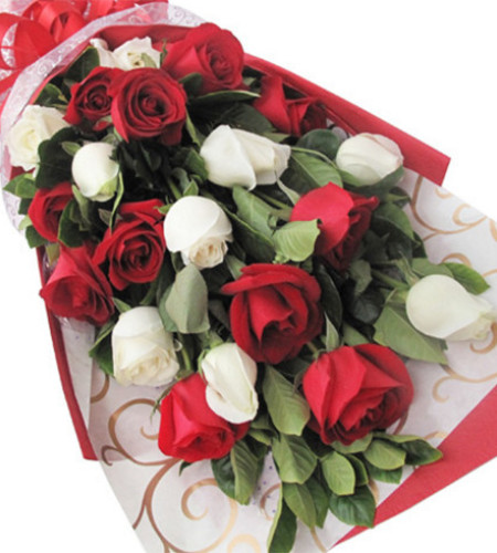 玫瑰般的你--红玫瑰11枝，白玫瑰9枝