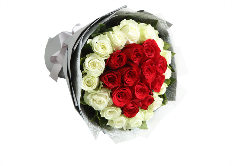 心意鲜花花束-红玫瑰白玫瑰组合