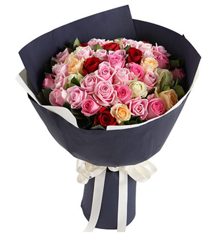 （戴安娜粉玫瑰或者玛利亚粉玫瑰）32枝，白玫瑰6枝，香槟玫瑰6枝，红玫瑰6枝1-1.jpg